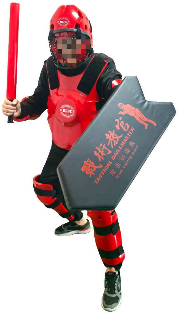 综合训练器材